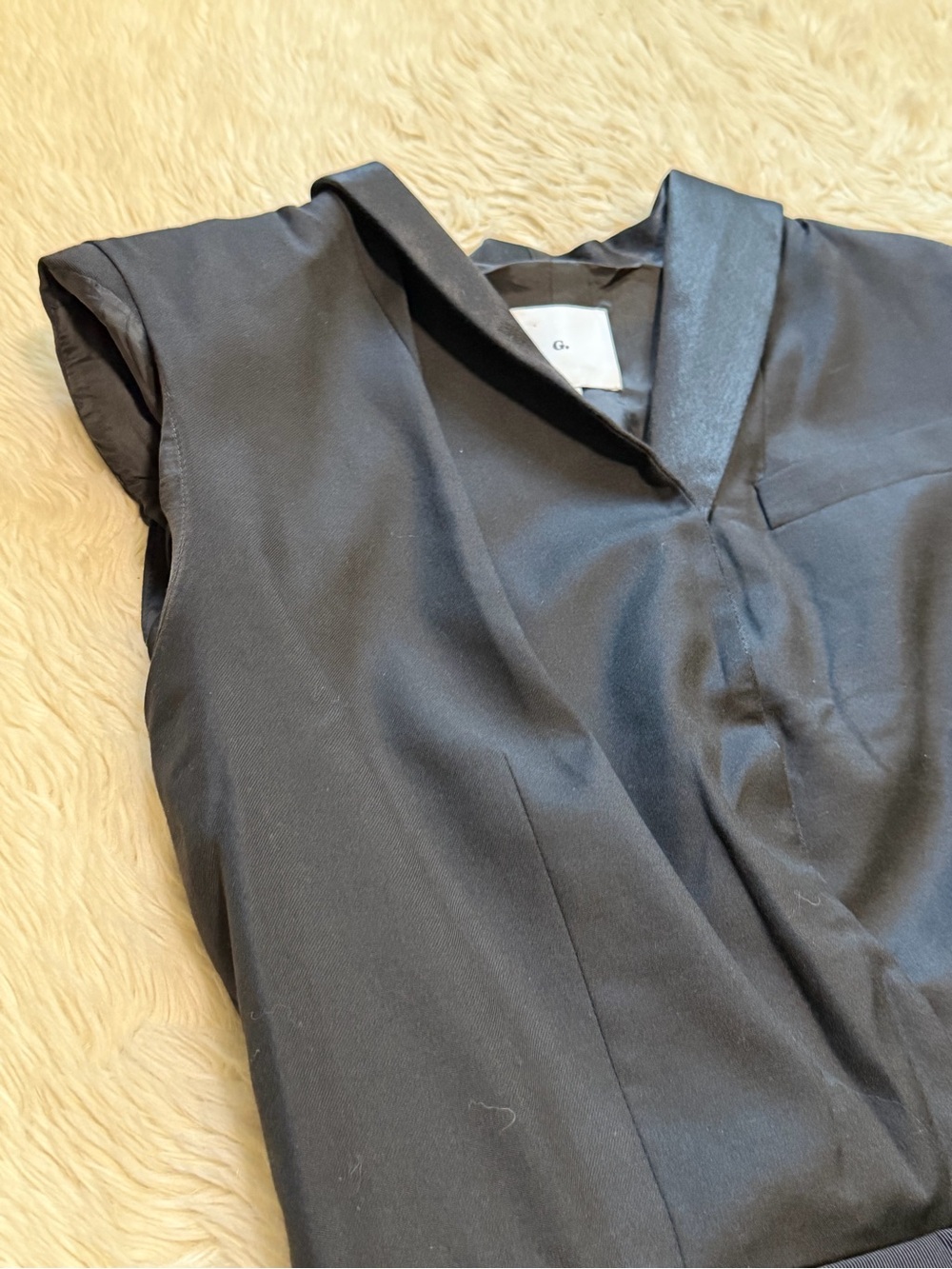 G. Label by goop Structured Black Sheath Dress - Size 4 - Picture 2 of 9